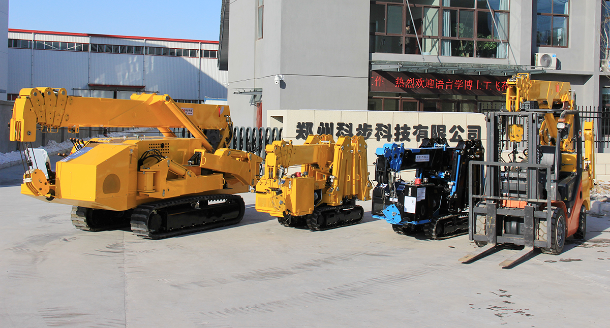 Small crane manufacturer